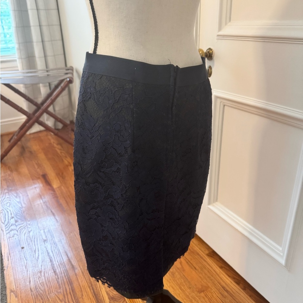 Elegant Navy Lace Skirt - Picture 5 of 6